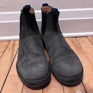3M Insulated Unisex Chelsea Blundstone Boot Size 7 UK (10W/8M) purchased 2021.